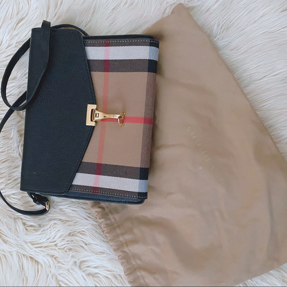 Burberry bag - Picture 7 of 9